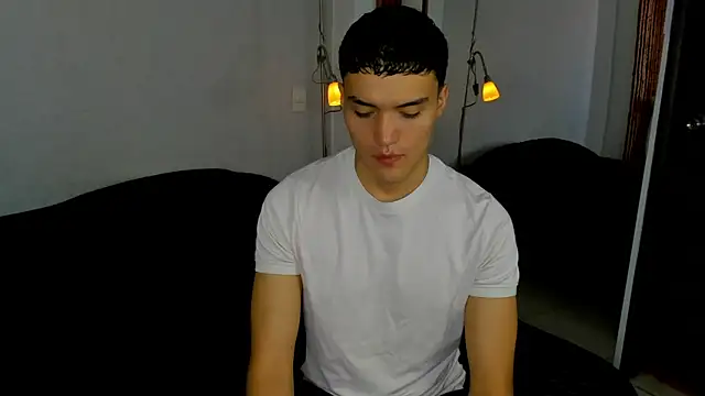 Jacksonflorez online show from September 2025 06:41:02 PM