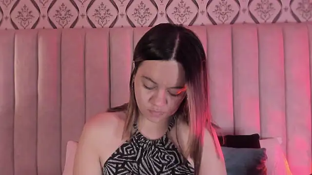 Sky Junne online show from February 2026 04:49:02 PM