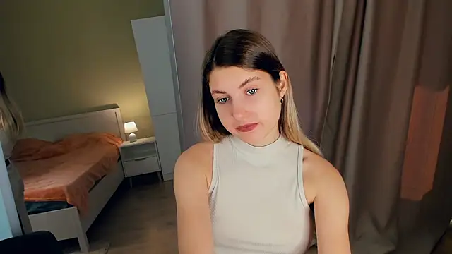MartiRoyal online show from September 2025 04:56:01 AM