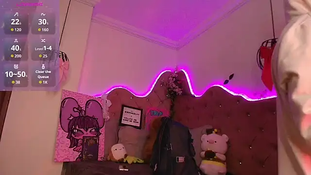 sophiievv online show from November 2025 07:34:02 PM