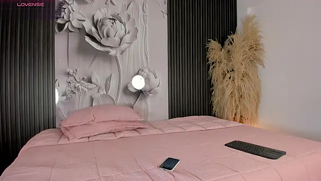 CandyMason  online show from April 2026 12:33:02 PM