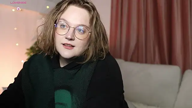 Alissa S online show from March 2025 02:26:02 PM