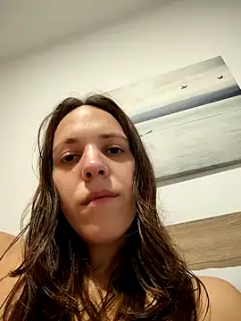 Snapshot of lauflor chatting on May 2026 10:42:01 AM lauflor online show from May 2026 10:42:01 AM