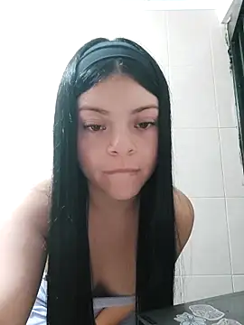 LunaJacobs online show from November 2025 10:45:02 PM