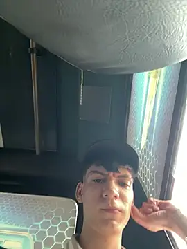 Luck  090 online show from April 2026 08:22:02 PM