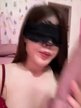 ZinzinLy online show from March 2026 04:35:01 PM