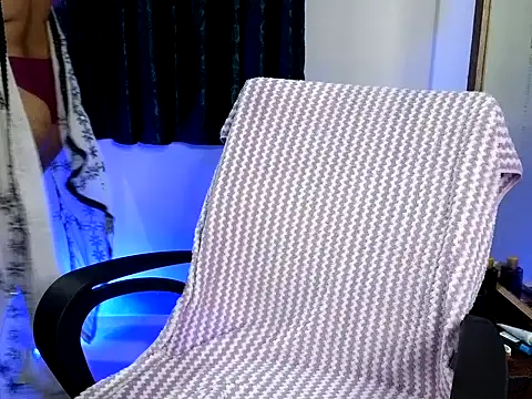 mansi201 online show from October 2025 12:55:02 PM