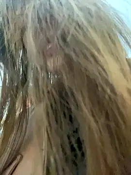 xixi 28 online show from September 2025 02:42:02 PM