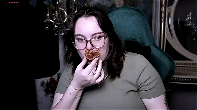 KatrinClark online show from September 2025 04:22:02 PM