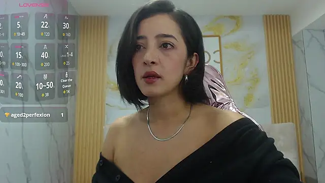 sara lopez s online show from November 2025 01:22:02 PM