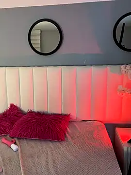 Mila Hank  online show from November 2025 12:14:02 AM