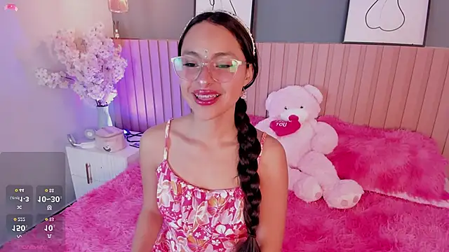 Annie  2 online show from October 2025 12:03:01 PM