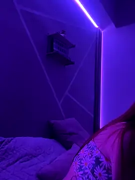 Little ginger online show from September 2025 03:12:01 AM