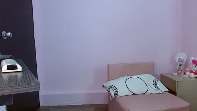 Snapshot of kiity_horny_ chatting on September 2025 12:41:02 PM kiity horny online show from September 2025 12:41:02 PM