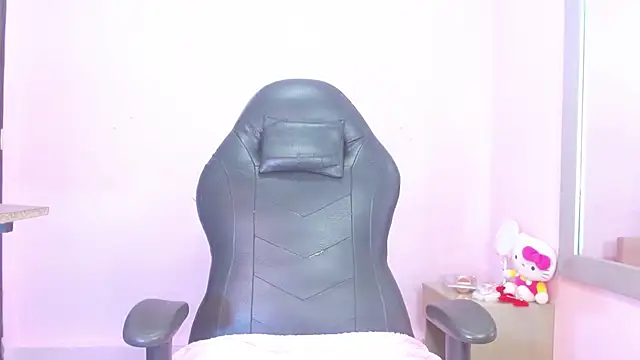 Snapshot of kiity_horny_ chatting on October 2025 12:51:01 PM kiity horny online show from October 2025 12:51:01 PM