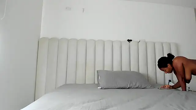 Meganbelford1 online show from April 2026 04:08:01 PM