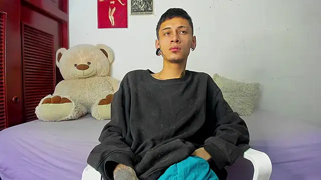 cold snow013 online show from October 2025 08:24:02 AM