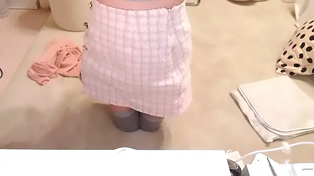 -Usagi- online show from September 2025 01:59:01 PM
