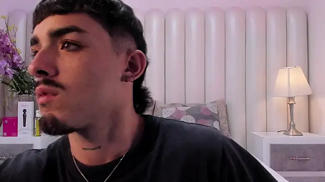 NikoStone  online show from April 2026 04:37:01 AM