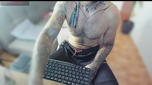 Snapshot of clavador69 chatting on September 2025 08:08:02 PM clavador69 online show from September 2025 08:08:02 PM