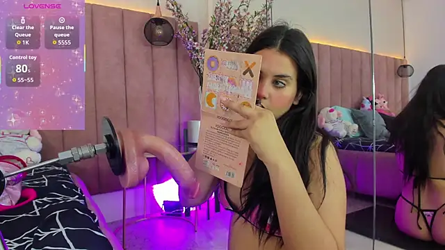 LizzyOlsen online show from October 2025 07:13:01 PM