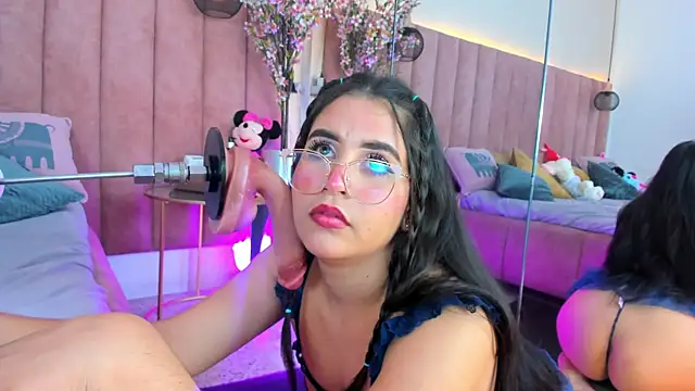 LizzyOlsen online show from October 2025 03:40:01 AM