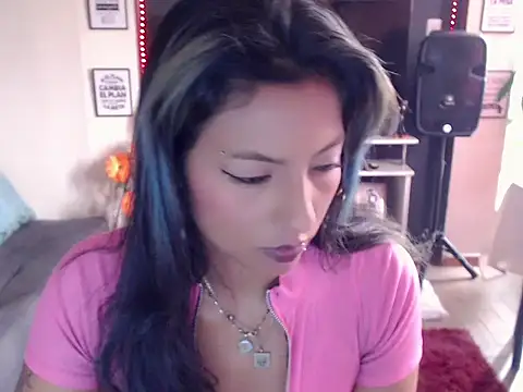 Snapshot of ScarletSizzling chatting on September 2025 01:44:02 PM ScarletSizzling online show from September 2025 01:44:02 PM