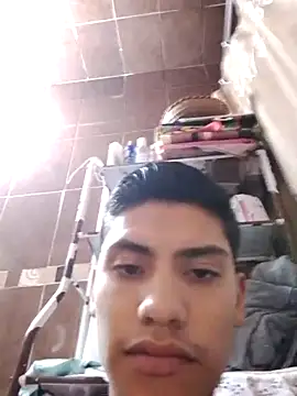 aispuro8505 online show from November 2025 08:27:01 AM