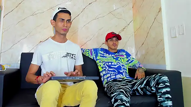 Golldens Dreamss online show from November 2025 01:00:02 PM