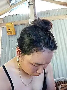 may-squirl online show from September 2025 08:39:02 AM