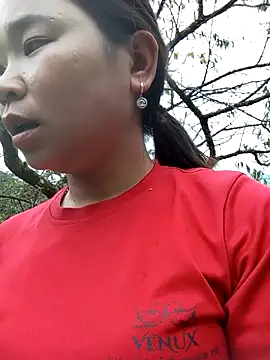 may-squirl online show from October 2025 02:23:02 AM