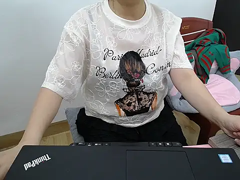 Anna28x online show from November 2025 03:22:01 PM