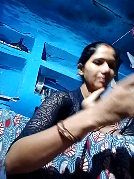 Jooli xx online show from September 2025 12:27:01 AM