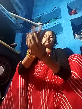 Jooli xx online show from November 2025 11:39:02 PM