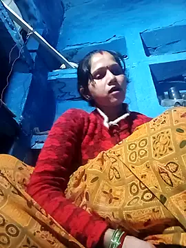 Jooli xx online show from January 2026 01:04:01 PM