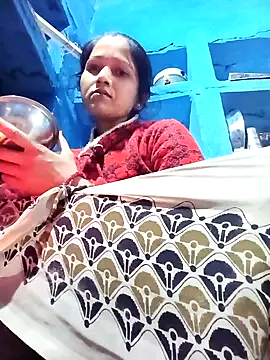 Jooli xx online show from February 2026 01:31:01 AM