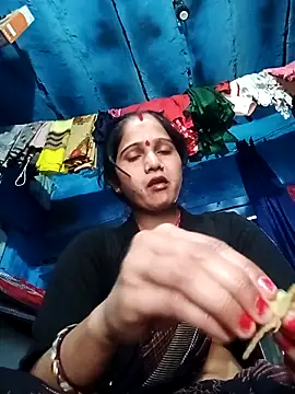 Jooli xx online show from March 2026 08:19:01 AM