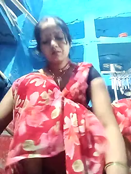 Jooli xx online show from March 2026 12:43:01 AM