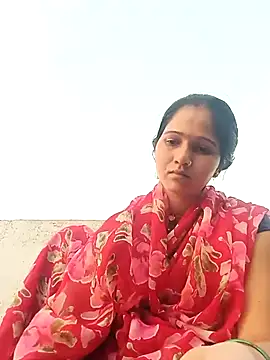 Jooli xx online show from April 2026 01:04:01 PM