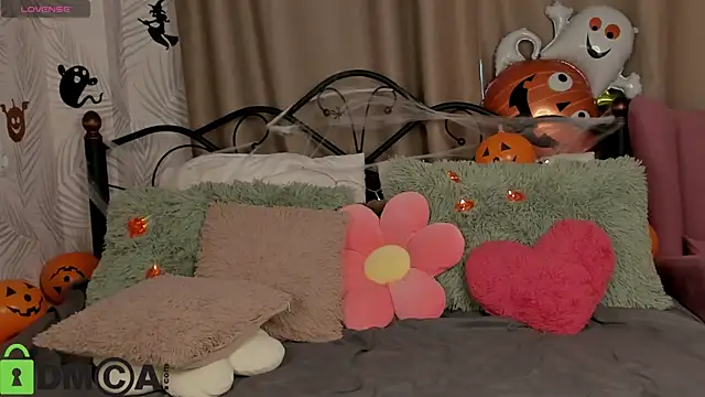 Agnes Passero online show from October 2025 08:42:01 AM