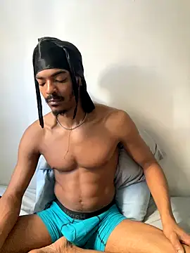 Snapshot of TRILLAHUNG chatting on September 2025 02:51:01 PM TRILLAHUNG online show from September 2025 02:51:01 PM