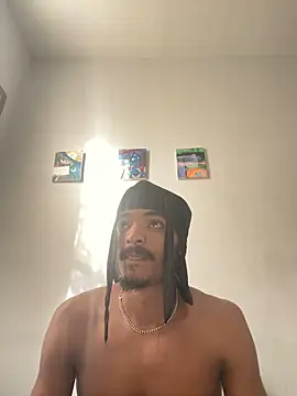 Snapshot of TRILLAHUNG chatting on September 2025 08:54:01 PM TRILLAHUNG online show from September 2025 08:54:01 PM