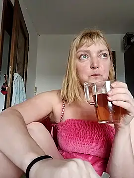 LiluLiluLilu online show from September 2025 06:37:02 AM