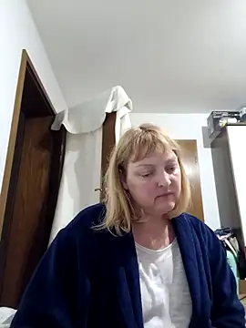 LiluLiluLilu online show from April 2026 06:52:01 PM