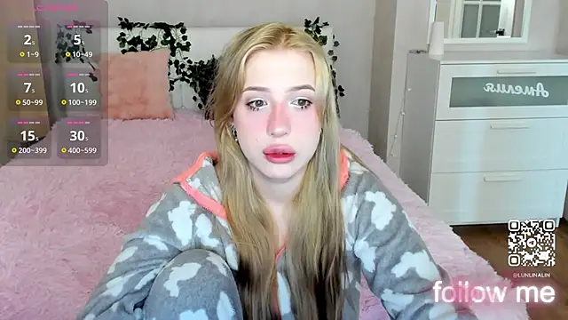 LightStar 18 online show from October 2025 08:56:02 AM