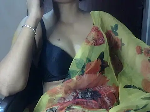 Arpitasingh20 online show from September 2025 04:18:01 PM