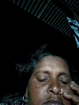 Snapshot of Ishwariya_Hatwal chatting on September 2025 02:39:02 PM Ishwariya Hatwal online show from September 2025 02:39:02 PM