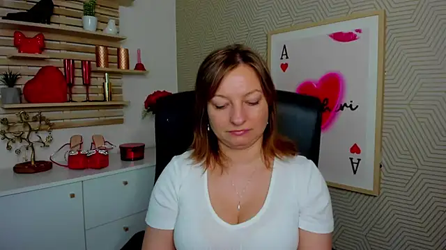 Snapshot of angelaSamt chatting on April 2026 05:36:02 AM angelaSamt online show from April 2026 05:36:02 AM