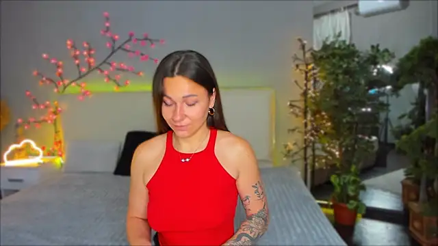 ElissGlow online show from September 2025 12:28:02 PM