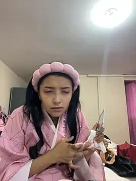 QueenSquirt02 online show from September 2025 04:40:02 PM